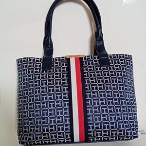 Tommy Hilfiger Tote Bag